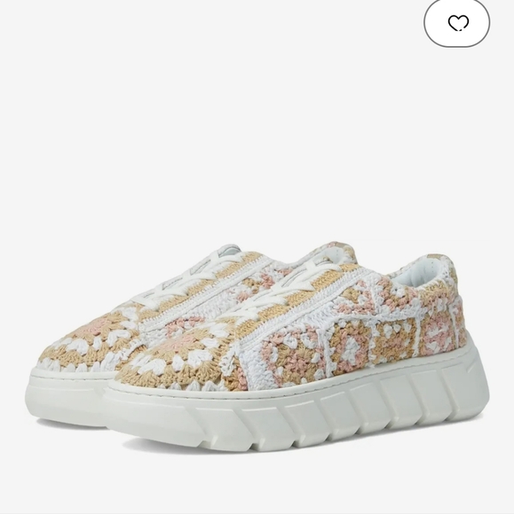 FREE PEOPLE CATCH ME IF YOU CAN SNEAKER SIZE 39/8.5-9 - Picture 11 of 12